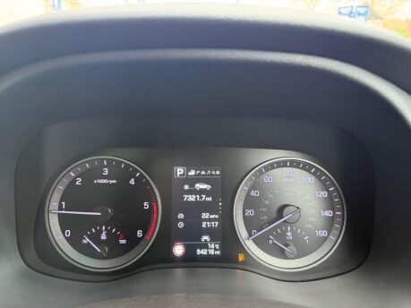 Hyundai TUCSON 1.7 CRDi Blue Drive Premium SE DCT Euro 6 (s/s) 5dr 28