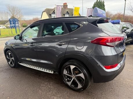 Hyundai TUCSON 1.7 CRDi Blue Drive Premium SE DCT Euro 6 (s/s) 5dr 8