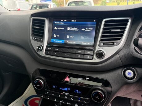 Hyundai TUCSON 1.7 CRDi Blue Drive Premium SE DCT Euro 6 (s/s) 5dr 26