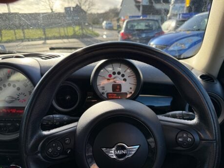 Mini Clubman 1.6 Cooper D Euro 5 (s/s) 5dr 14
