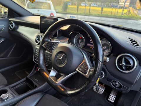 Mercedes-Benz GLA 2.1 GLA220d AMG Line 7G-DCT 4MATIC Euro 6 (s/s) 5dr 9