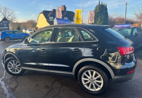 Audi Q3 2.0 TDI SE S Tronic quattro Euro 5 (s/s) 5dr 4