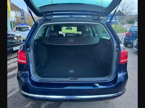 Volkswagen Passat 2.0 TDI BlueMotion Tech Executive Euro 5 (s/s) 5dr 31