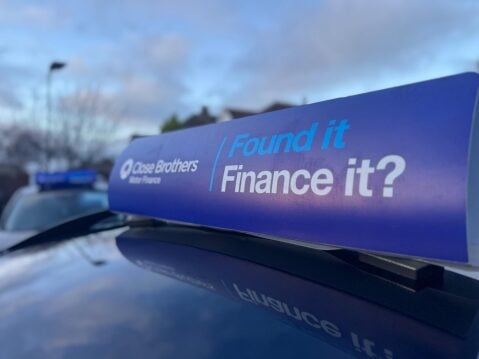 Volkswagen Passat 2.0 TDI BlueMotion Tech Executive Euro 5 (s/s) 5dr 10