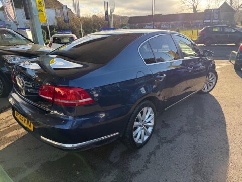Volkswagen Passat 2.0 TDI BlueMotion Tech Highline DSG Euro 5 (s/s) 4dr 5