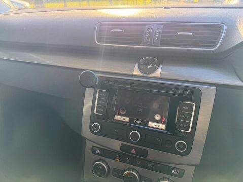 Volkswagen Passat 2.0 TDI BlueMotion Tech Highline DSG Euro 5 (s/s) 4dr 11