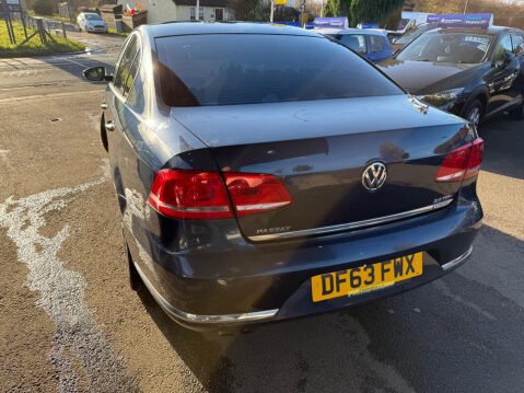 Volkswagen Passat 2.0 TDI BlueMotion Tech Highline DSG Euro 5 (s/s) 4dr 4