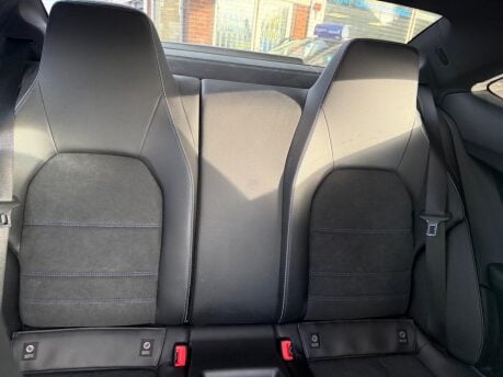 BMW 3 Series 2.0 320i M Sport Steptronic Euro 5 2dr 9