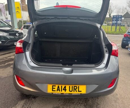 Hyundai i30 1.6 CRDi Blue Drive Classic Euro 5 (s/s) 5dr 31