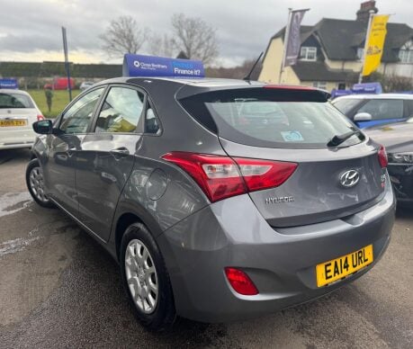 Hyundai i30 1.6 CRDi Blue Drive Classic Euro 5 (s/s) 5dr 5