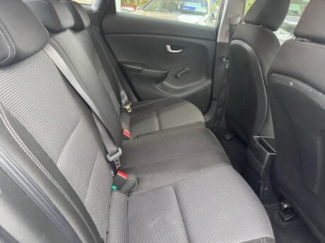 Hyundai i30 1.6 CRDi Blue Drive Classic Euro 5 (s/s) 5dr 26