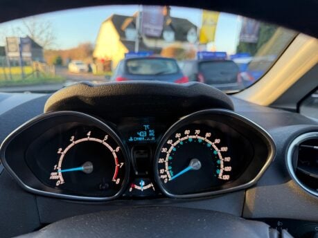 Ford Fiesta 1.25 Zetec Euro 5 5dr 10