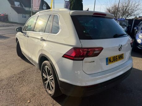 Volkswagen Tiguan 2.0 TDI BlueMotion Tech SE Navigation Euro 6 (s/s) 5dr 3