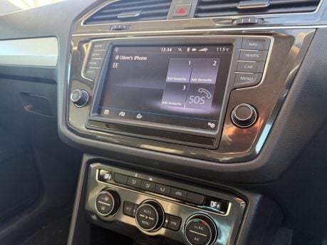 Volkswagen Tiguan 2.0 TDI BlueMotion Tech SE Navigation Euro 6 (s/s) 5dr 9