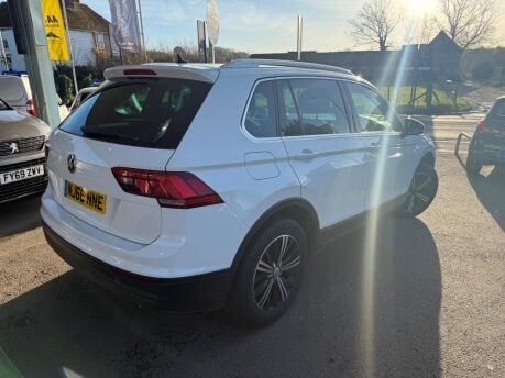 Volkswagen Tiguan 2.0 TDI BlueMotion Tech SE Navigation Euro 6 (s/s) 5dr 5