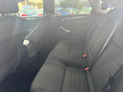 Ford Mondeo 2.0 TDCi Titanium Euro 5 5dr 28