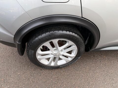 Nissan Juke 1.6 Acenta Premium XTRON Euro 6 5dr 27