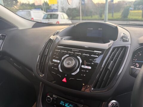 Ford Kuga 2.0 TDCi Titanium AWD Euro 6 (s/s) 5dr 17