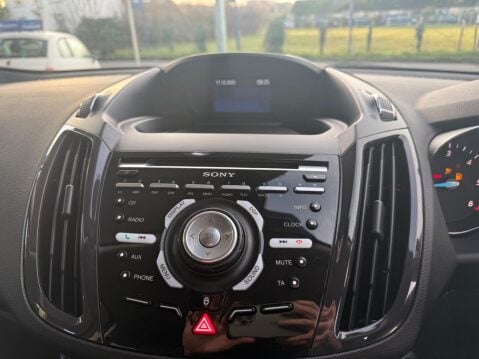 Ford Kuga 2.0 TDCi Titanium AWD Euro 6 (s/s) 5dr 39