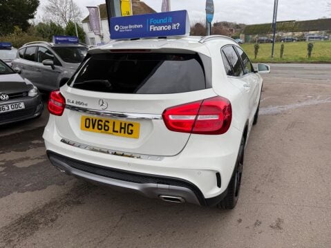 Mercedes-Benz GLA 2.1 GLA200d AMG Line (Premium Plus) Euro 6 (s/s) 5dr 14