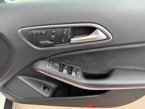 Mercedes-Benz GLA 2.1 GLA200d AMG Line (Premium Plus) Euro 6 (s/s) 5dr 25