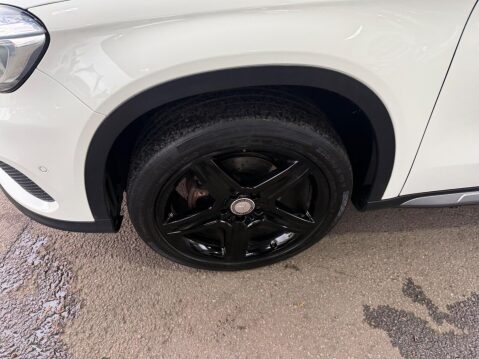 Mercedes-Benz GLA 2.1 GLA200d AMG Line (Premium Plus) Euro 6 (s/s) 5dr 27