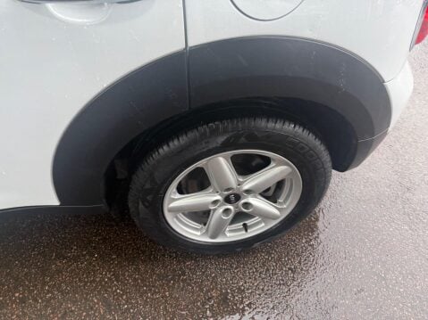 Mini Countryman 1.6 Cooper D ALL4 Euro 5 (s/s) 5dr 24