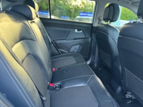 Kia Sportage 2.0 CRDi KX-2 AWD Euro 5 5dr 27