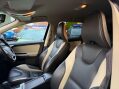 Volvo XC60 2.4 D5 R-Design Geartronic AWD Euro 5 5dr 38
