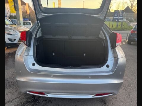 Honda Civic 1.8 i-VTEC ES-T Auto Euro 5 5dr 32