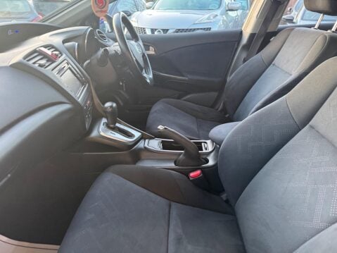 Honda Civic 1.8 i-VTEC ES-T Auto Euro 5 5dr 30