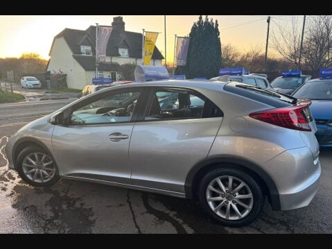 Honda Civic 1.8 i-VTEC ES-T Auto Euro 5 5dr 4