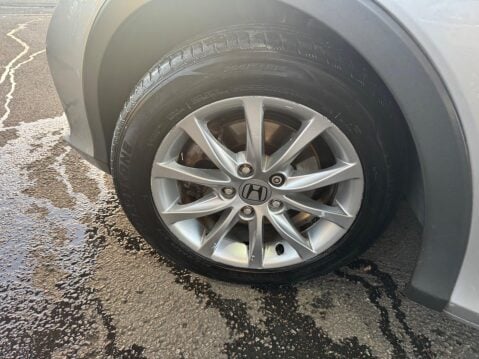 Honda Civic 1.8 i-VTEC ES-T Auto Euro 5 5dr 17