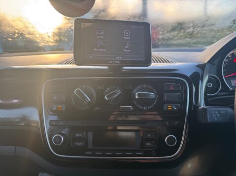 Volkswagen Up 1.0 High up! Euro 5 3dr 22