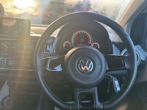 Volkswagen Up 1.0 High up! Euro 5 3dr 21