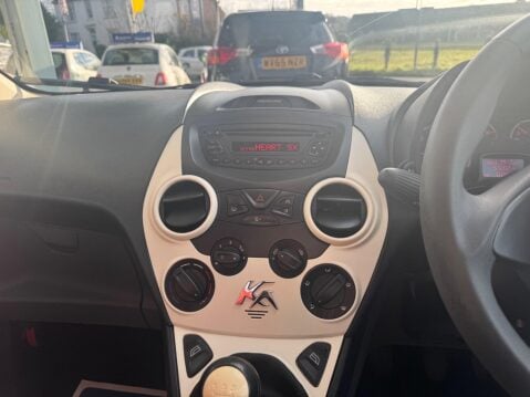 Ford Ka 1.2 Edge Euro 5 (s/s) 3dr 21