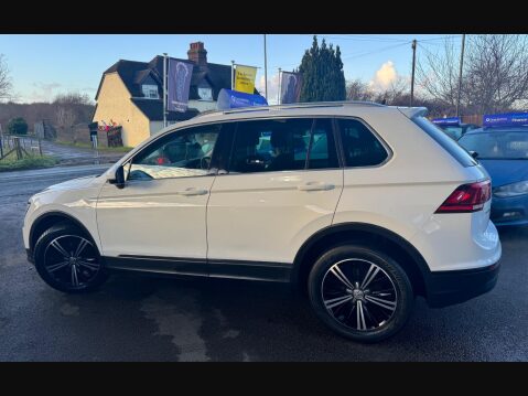 Volkswagen Tiguan 2.0 TDI BlueMotion Tech SE Navigation Euro 6 (s/s) 5dr 4
