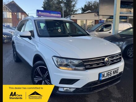 Volkswagen Tiguan 2.0 TDI BlueMotion Tech SE Navigation Euro 6 (s/s) 5dr