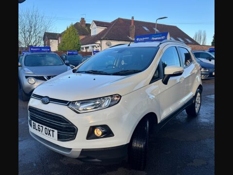 Ford Ecosport 1.5 TDCi Titanium 2WD Euro 6 5dr 3