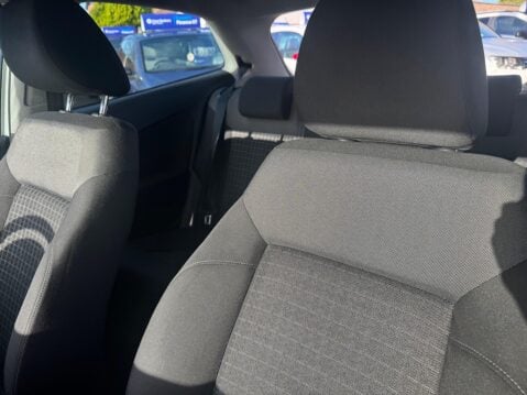 Volkswagen Polo 1.0 BlueMotion Tech SE Euro 6 (s/s) 3dr 29