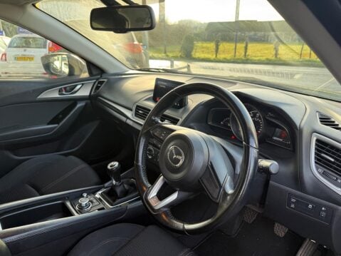 Mazda 3 2.0 SKYACTIV-G SE Nav Euro 6 (s/s) 5dr 9