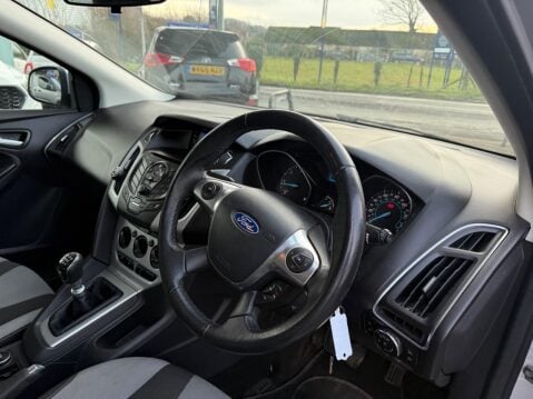 Ford Focus 1.6 TDCi Zetec Euro 5 (s/s) 5dr 8