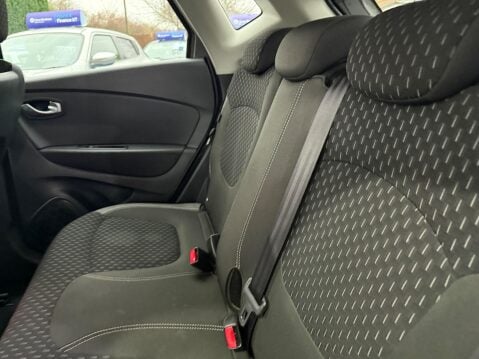 Renault Captur 0.9 TCe ENERGY Dynamique S Nav Euro 6 (s/s) 5dr 23