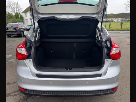 Ford Focus 1.6 TDCi Zetec Euro 5 (s/s) 5dr 31