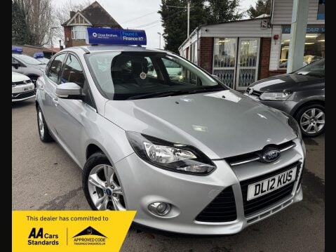 Ford Focus 1.6 TDCi Zetec Euro 5 (s/s) 5dr 1