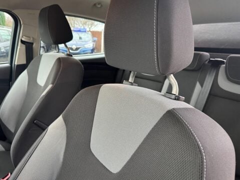 Ford Focus 1.6 TDCi Zetec Euro 5 (s/s) 5dr 28