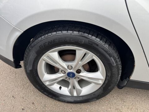 Ford Focus 1.6 TDCi Zetec Euro 5 (s/s) 5dr 15