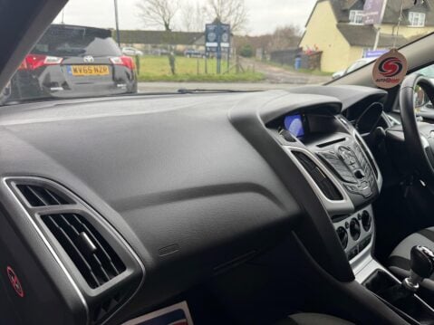 Ford Focus 1.6 TDCi Zetec Euro 5 (s/s) 5dr 30
