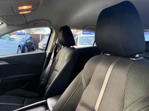 Mazda 3 2.0 SKYACTIV-G SE Nav Euro 6 (s/s) 5dr 32