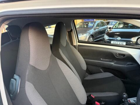 Toyota Aygo 1.0 VVT-i x Euro 5 3dr Euro 5 25
